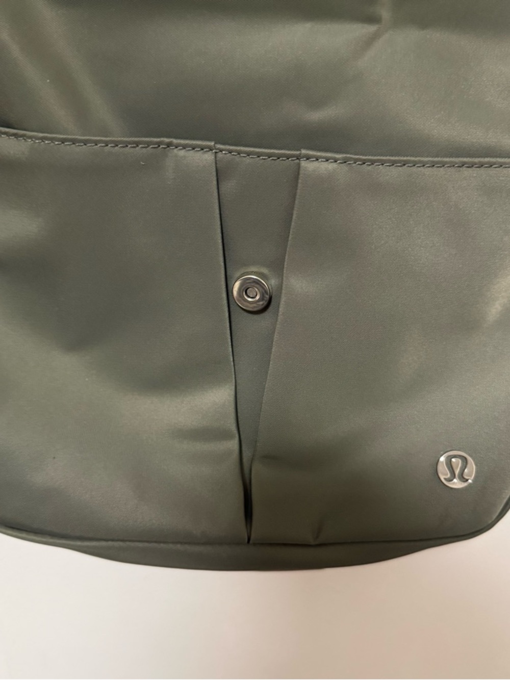 Lululemon All Night Festival Bag 5L - Grey Sage - Picture 6 of 10